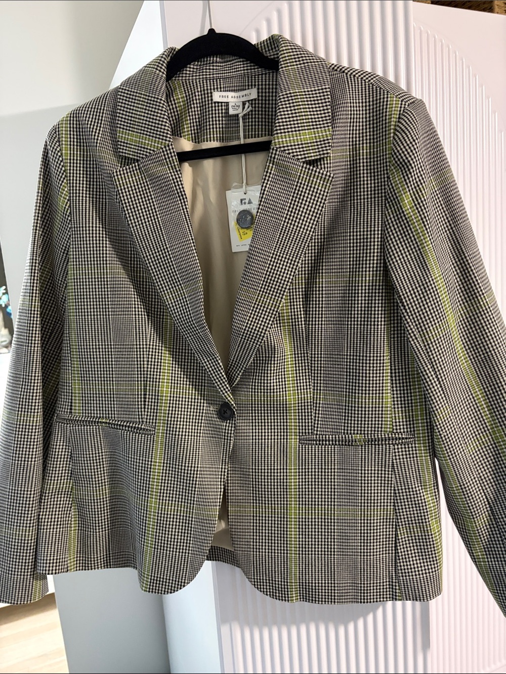 NWT Pale Green Plaid Blazer - Classic Single-Button Women's Jacket